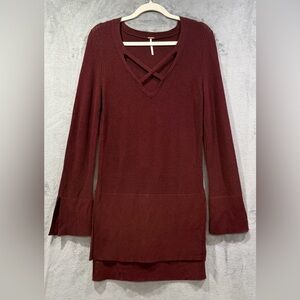 Free People The Andy Crisscross Tunic Sweater Size Medium Burgundy Red V Neck
